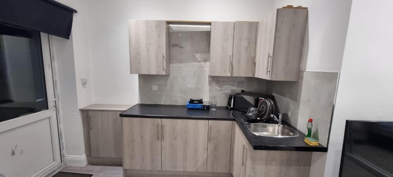 Ilford Towncentre Large Studio Zewnętrze zdjęcie